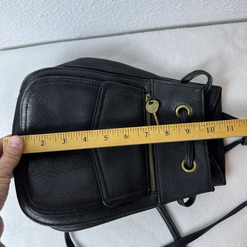 Vintage Fossil Black Leather Backpack Cinch Bag Purse Key Zipper Classic Minimal
